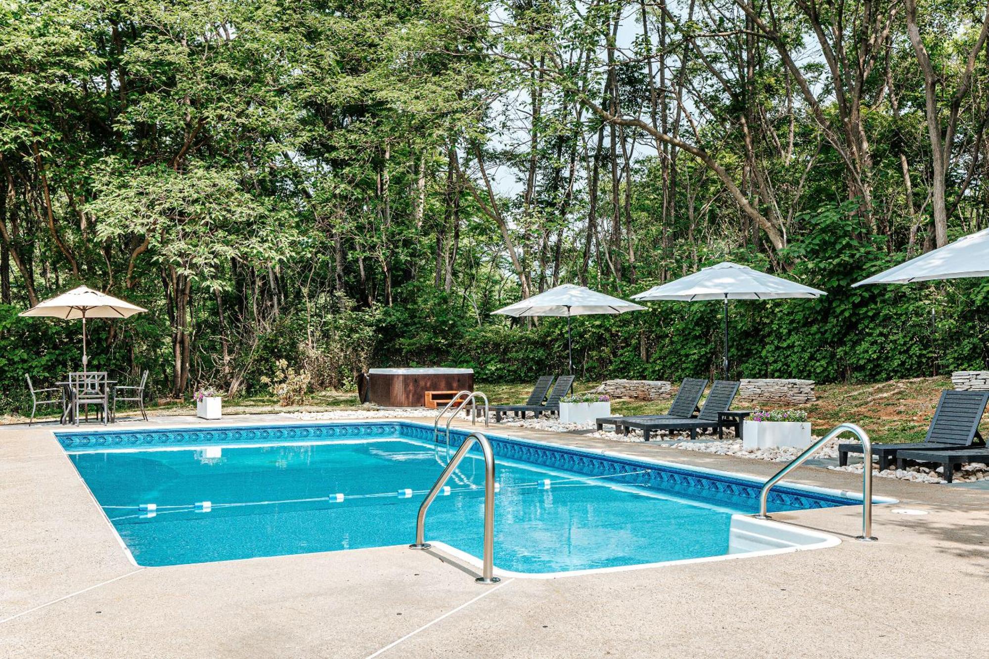 Afton Mountain Inn Экстерьер фото